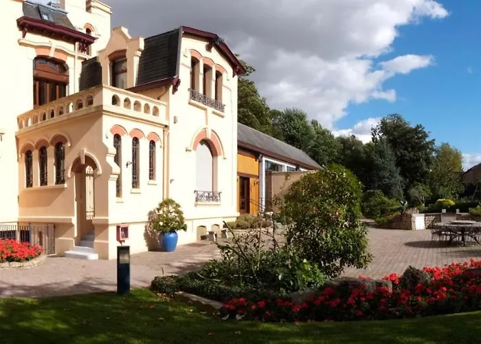 Le Manoir De La Mantille