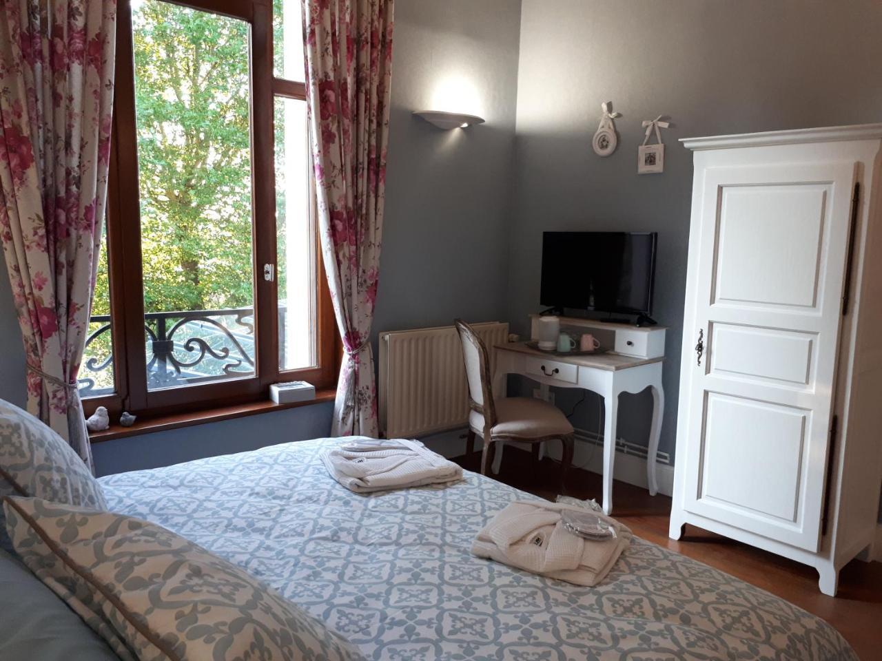 Le Manoir De La Mantille 2*