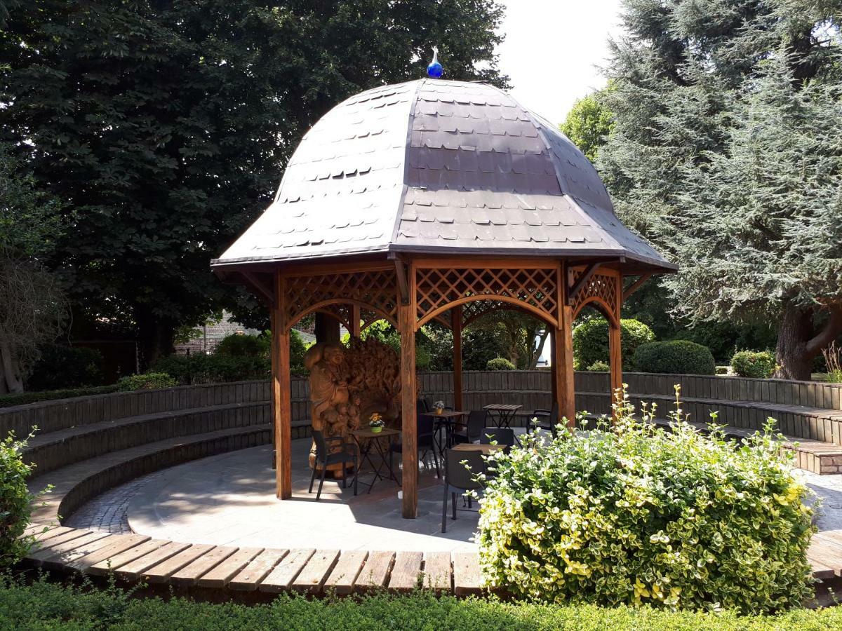 Bed & Breakfast Le Manoir De La Mantille Caudry